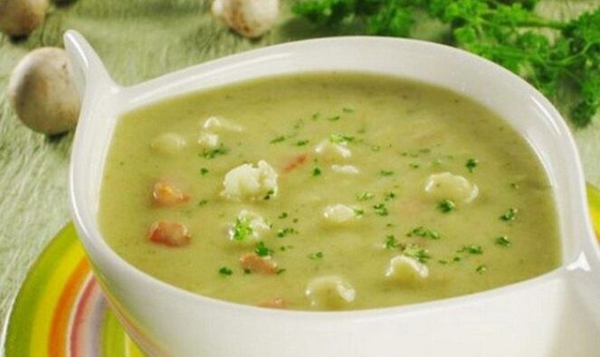 لبلبے کی لبلبے کی سوزش کے لئے غذا کے مینو میں سبزیوں کا سوپ