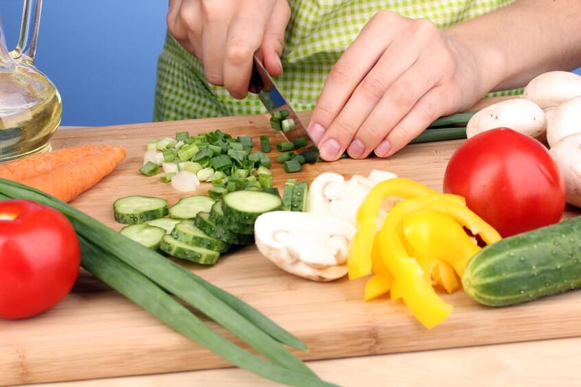 ڈوکان غذا کے کروز مرحلے کے لئے سبزیوں کا ترکاریاں تیار کرنا