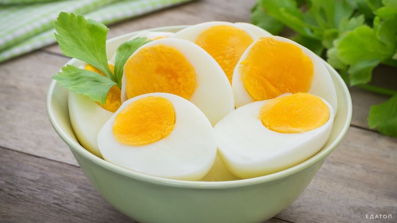 ناشتے کے لیے انڈے
